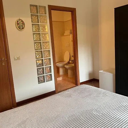 Centro Metro Rebibbia Гостевой дом Рим